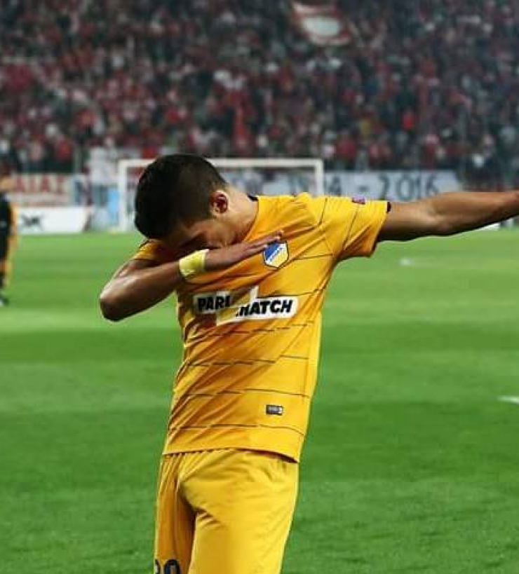 Μαρία Κορτζιά: Έβαλε όλα τα κορίτσια του Star Κύπρος να κάνουν την DAB φιγούρα του Πιέρου!