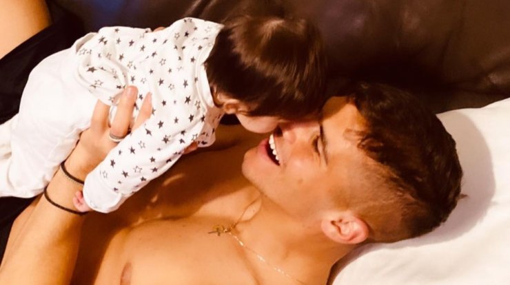 Πιέρος Σωτηρίου: Αχώριστος με τον γιο του, Σοφοκλή! [εικόνα]