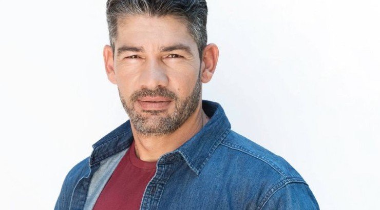 Ο Πανίκος Πιλάλης για την ενασχόληση του με το μόντελινγκ: “Περπατούσα στις σκαλωσιές. Είχα καλή ισορροπία”