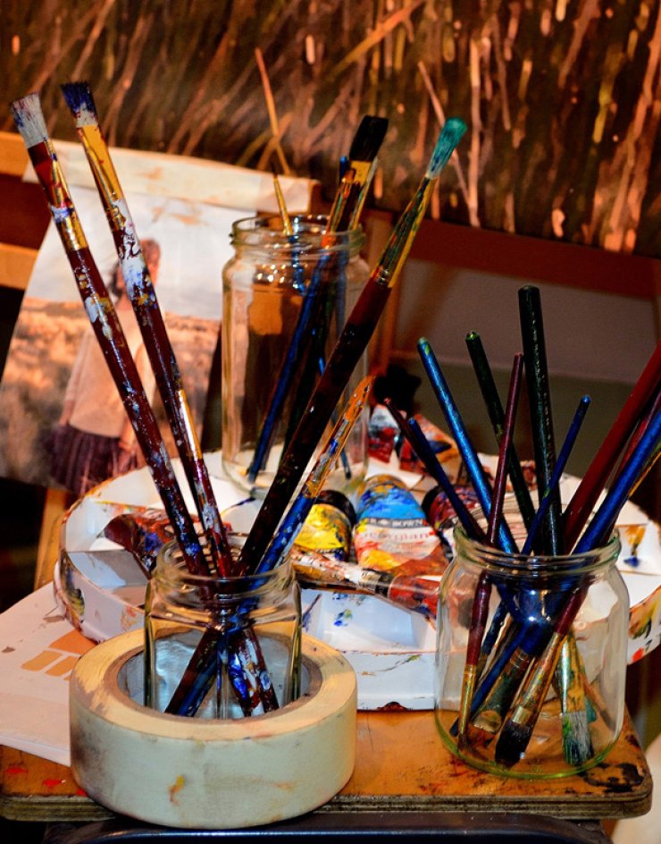 Δημήτρης Αληθεινός: Εικονολατρείες