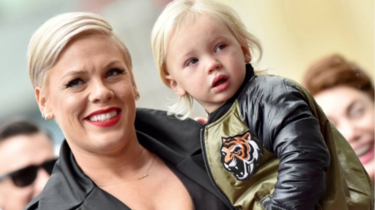 Pink: Οι φοβίες πως θα πέθαινε με τον γιο της και η διαθήκη που έγραψε