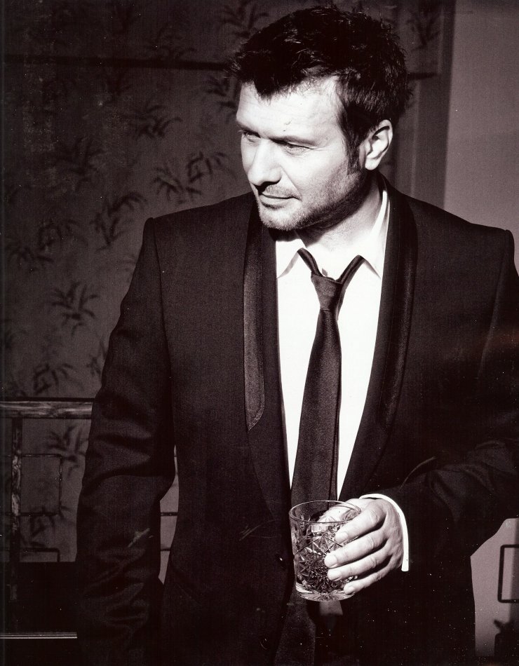 Δείτε τον κούκλο γιο του Γιάννη Πλούταρχου!