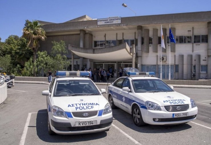 Ενώπιον δικαστηρίου οδηγείται ο δράστης του τριπλού φονικού 