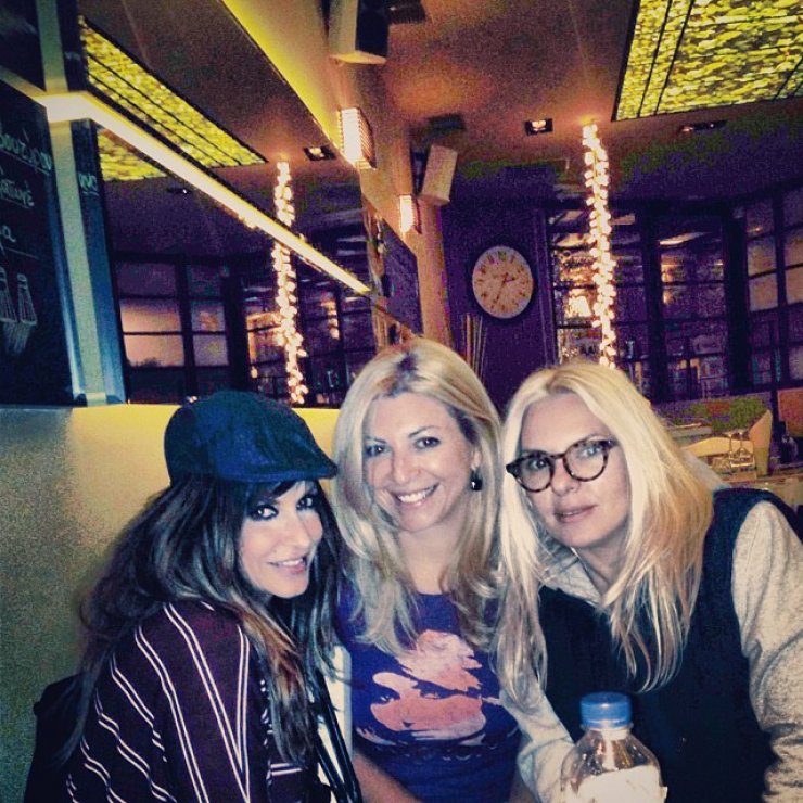 Βίσση-Πολίτη- Πάνια: Βραδινή έξοδος στην Πλάκα