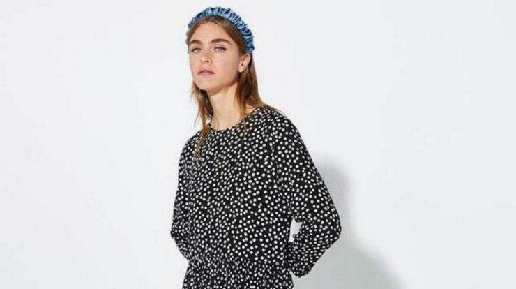 Zara: Λανσάρουν ξανά το viral πουά φόρεμα τους