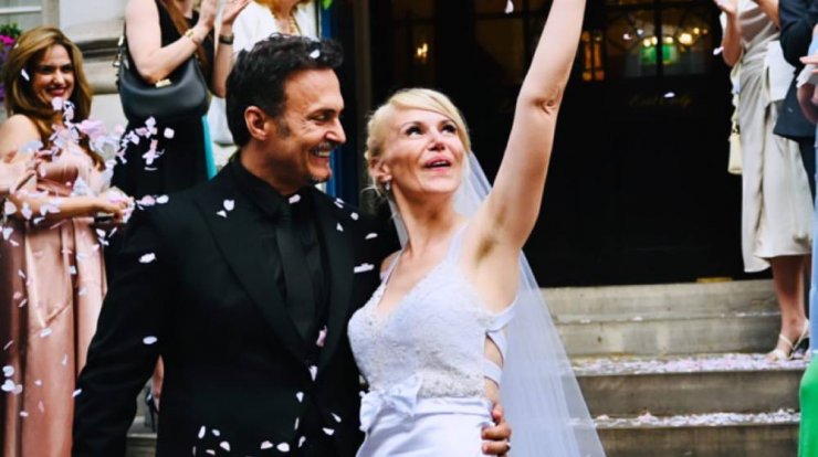 Γνωστός Έλληνας παντρεύτηκε σε Βασιλικό ανάκτορο του Λονδίνου [εικόνες]