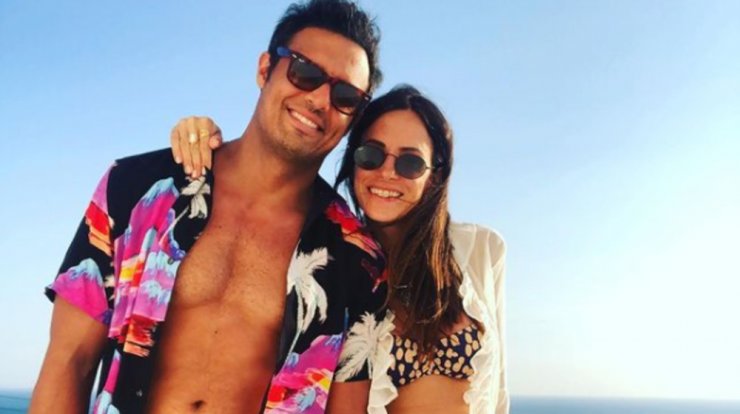 Πούμπουρας – Θεοχαρίδη: Μας έδειξαν το εντυπωσιακό σαλόνι του νέου τους σπιτιού!