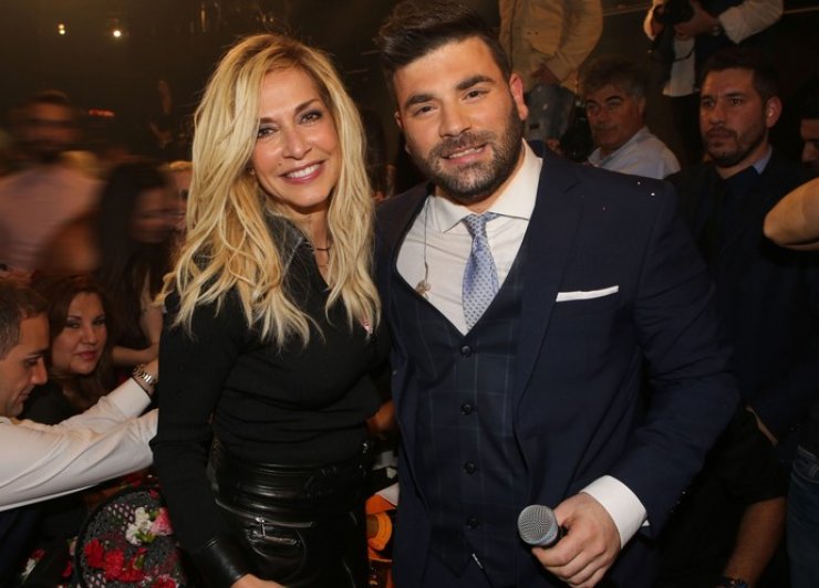 Άννα Βίσση: Διασκέδασε στην πρεμιέρα του Παντελίδη! [εικόνες]