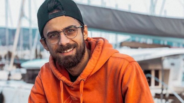 Mάριος Πρίαμος: Είναι ερωτευμένος και δεν το κρύβει [εικόνα]