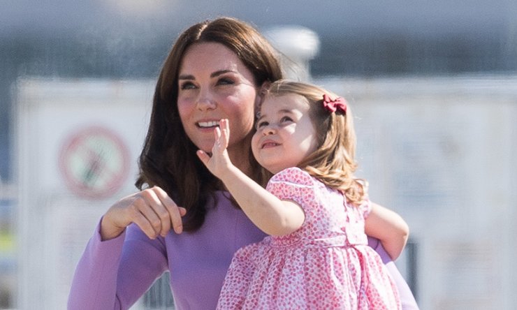 Η μικρή πριγκίπισσα Charlotte μόλις απέκτησε το πιο cool αξεσουάρ