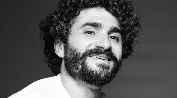 Έξαλλος ο Προκόπης Αγαθοκλέους για την έκρηξη σε λεωφορείο στο οποίο επέβαινε! [εικόνες & βίντεο]