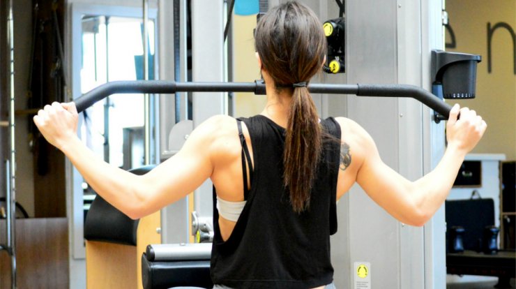 Πρόγραμμα γυμναστικής για γραμμωμένο στήθος