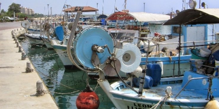 Γυμνό πτώμα άνδρα εντοπίστηκε στο ψαρολίμανο στη Λάρνακα