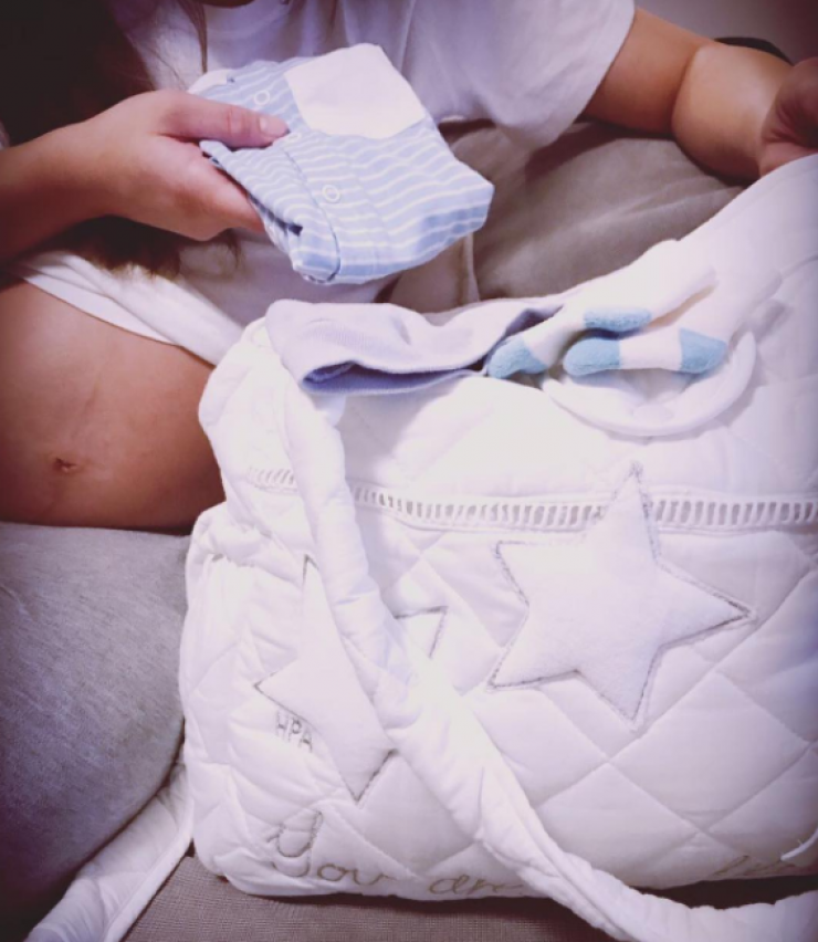 Επώνυμη Ελληνίδα έτοιμη να γίνει μανούλα για πρώτη φορά!