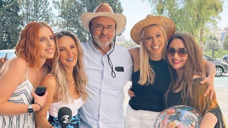 Το “Ήρθε κι έδεσε” αποχαιρέτησε για τη φετινή σεζόν μέσα σε μία φουσκωτή βάρκα [βίντεο]