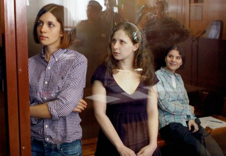 Το δράμα των Pussy Riot συνεχίζεται