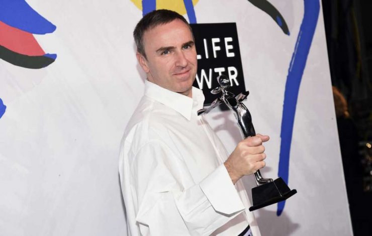 Ο Raf Simons ήταν ο νικητής των CFDA Αwards