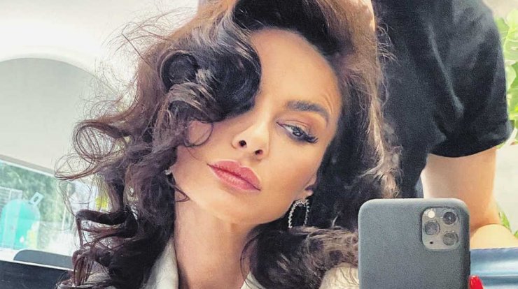 Ramona Filip: Μας έδειξε πως έφτιαξε μόνη της την πασχαλινή διακόσμηση του χώρου της!