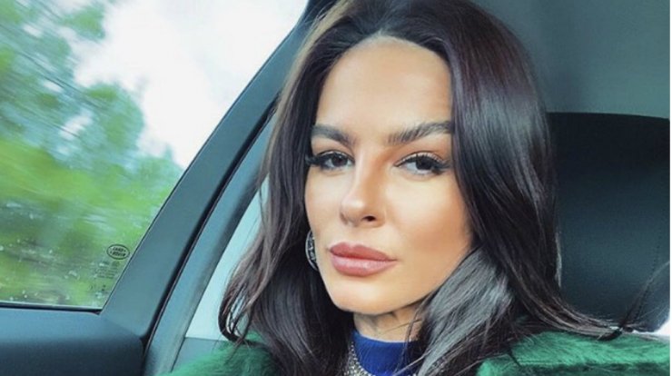 Ραμόνα Φίλιπ: Δημιούργησε ένα stylish look με κομμάτια που έχεις στη ντουλάπα σου