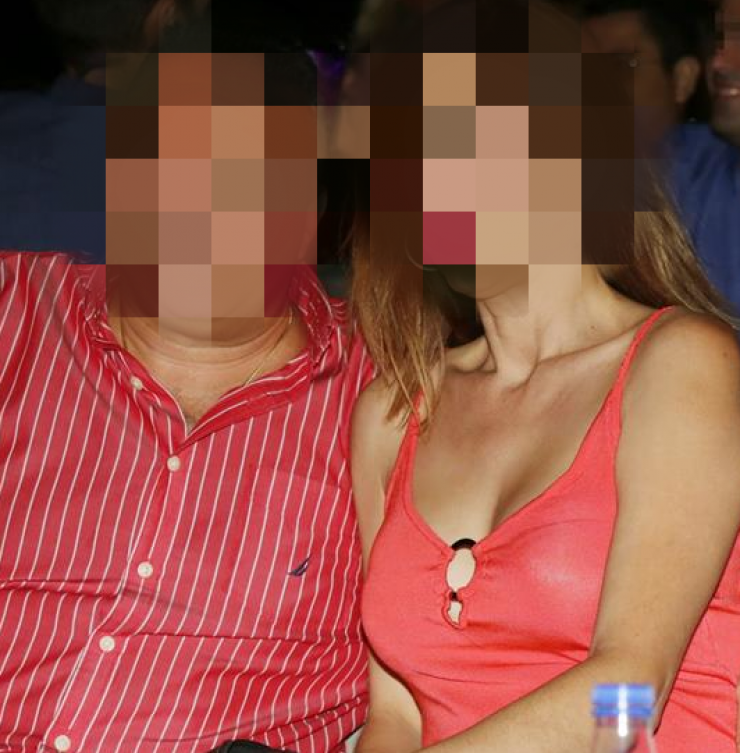 Επώνυμη Ελληνίδα ανεβαίνει ξανά τα σκαλιά της εκκλησίας δέκα χρόνια μετά το διαζύγιο!