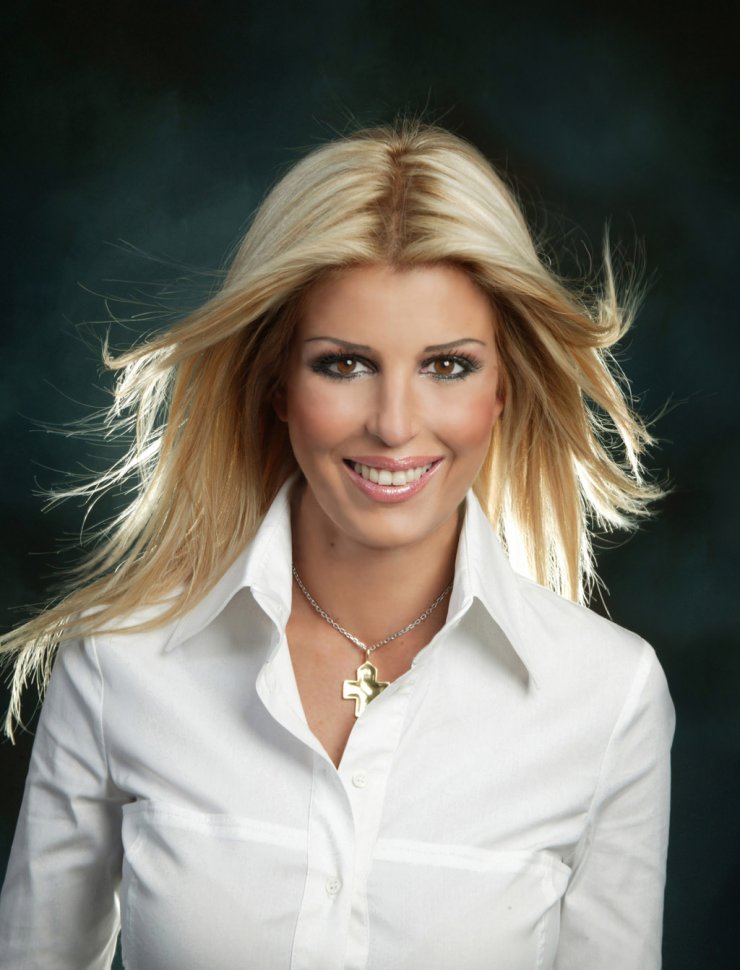 Η Έλενα Ράπτη χωρίς σουτιέν τρελαίνει το διαδίκτυο![βίντεο]