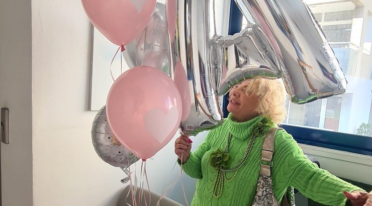 Η μητέρα της Έλιας Ιωαννίδου αποκαλύπτει σε ποιον μοιάζει η εγγονή της, Αμελί! [βίντεο]