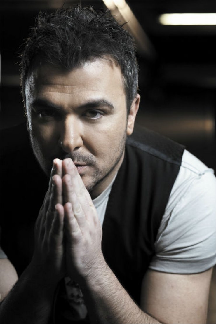 Δεν θα πιστεύετε τι τούρτα έφτιαξαν στο “The Voice” για τα γενέθλια του Αντώνη Ρέμου!