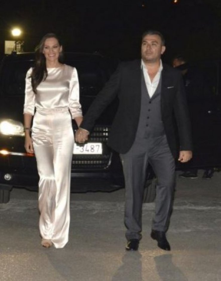 Νέες λεπτομέρειες για το γάμο Αντώνη Ρέμου – Υβόννης Μπόσνιακ!