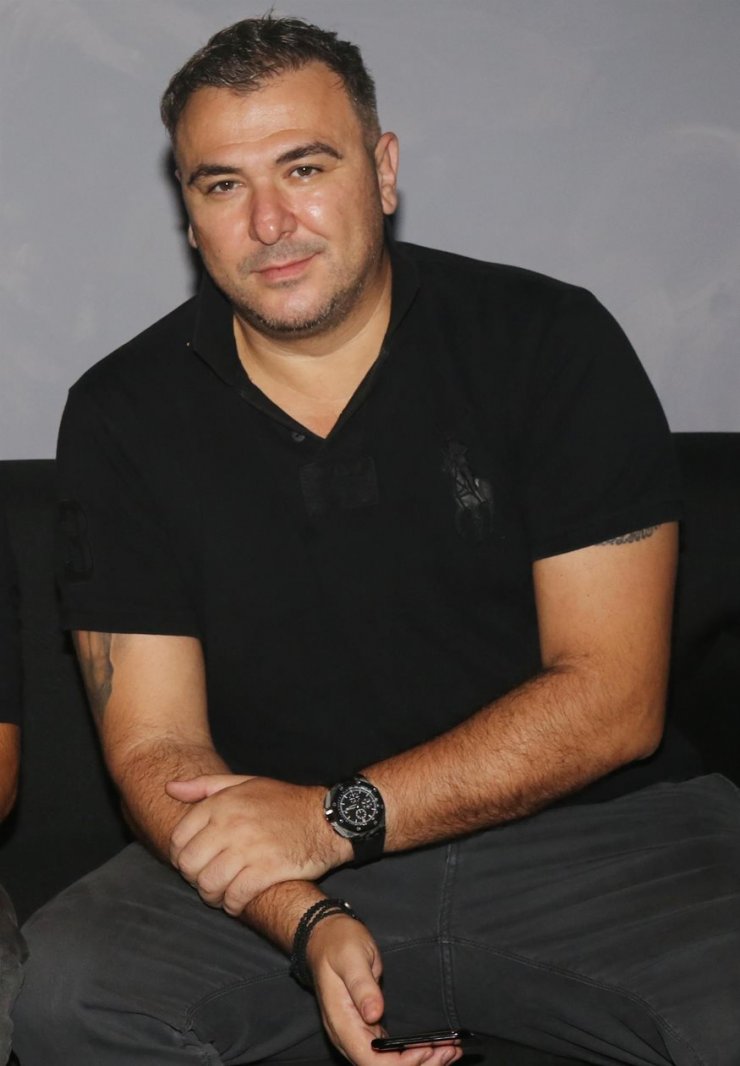 Δεν θα πιστεύετε πόσο έχει αδυνατίσει ο Αντώνης Ρέμος!