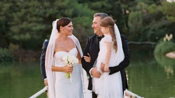 Αντώνης Ρέμος - Υβόννη Μπόσνιακ: 8 φωτογραφίες της υπέροχης κόρης τους