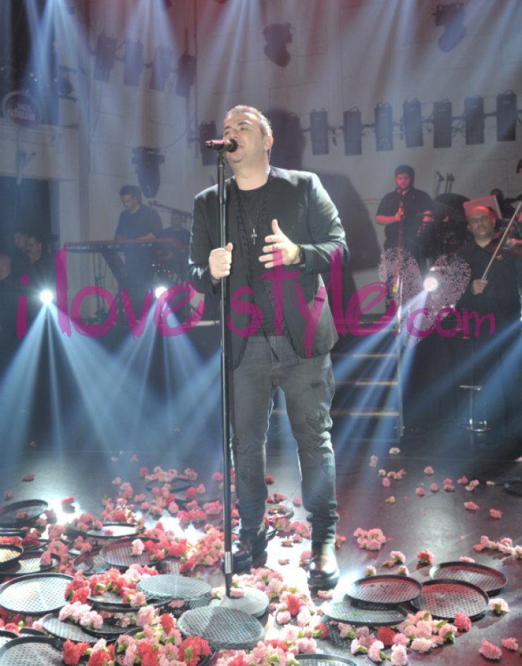 Όλη η κοσμική ζωή του νησιού στον Αντώνη Ρέμο στη Λευκωσία! [εικόνες & βίντεο]