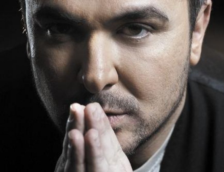 Αντώνης Ρέμος: «Tο επόμενο βήμα είναι ένα παιδί»