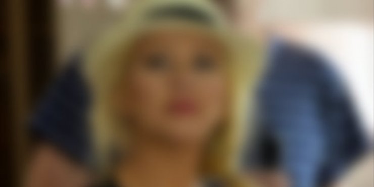 Ποια τραγουδίστρια ονόμασε "Καλοκαιρινή Βροχή" τη νεογέννητη κορούλα της;