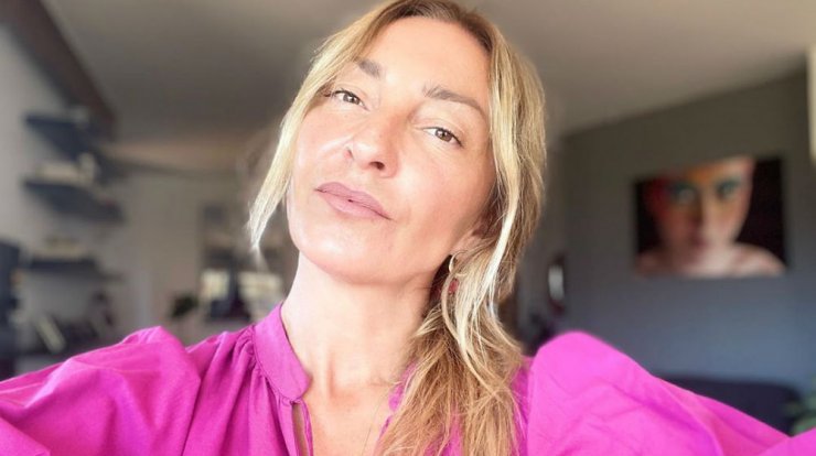 Ρούλα Ρέβη: Φωτογραφίζεται στο παιδικό δωμάτιο των παιδιών της [εικόνα]