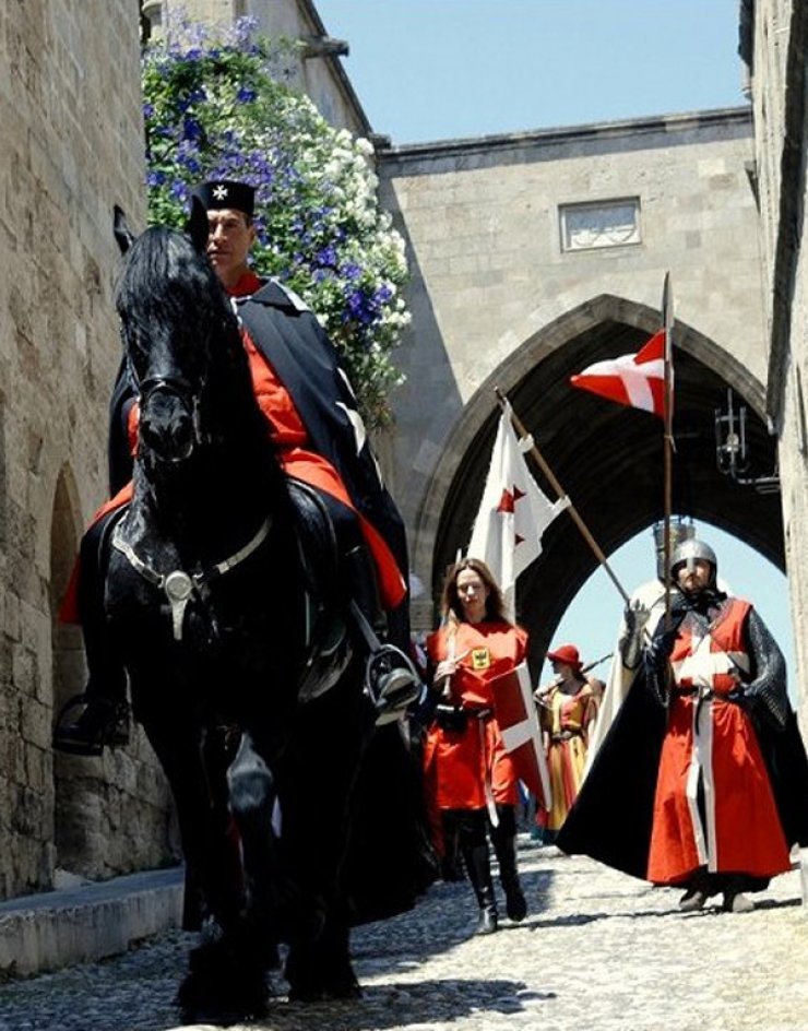 Η Λευκωσία τον Απρίλιο θα βάλει τα μεσαιωνικά της