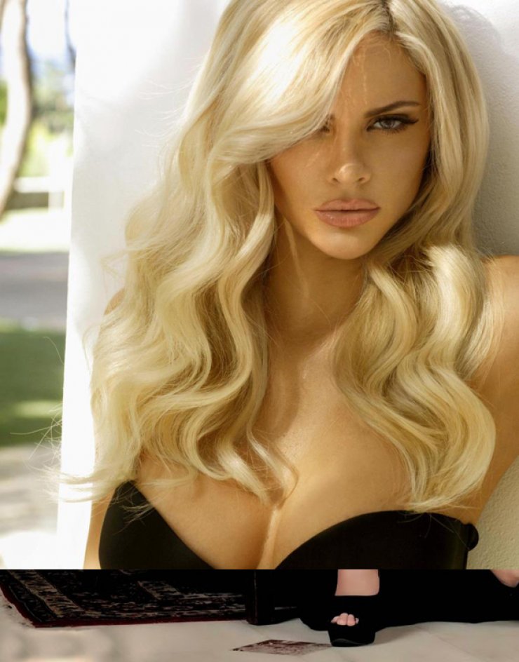 Ρία Αντωνίου: Το αποκαλυπτικό της μαγιό "έριξε" το instagram!