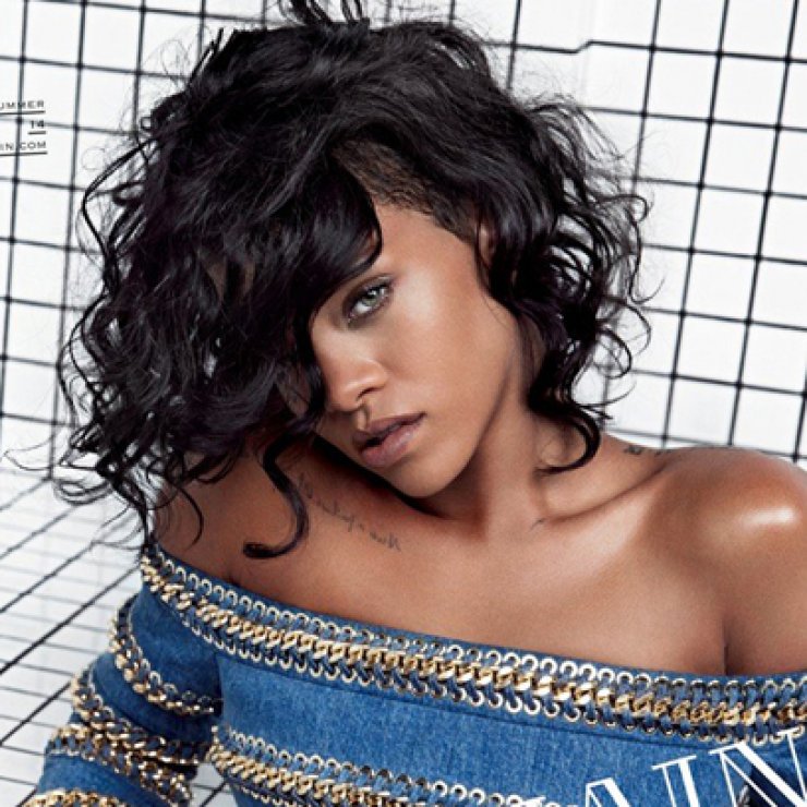 Η Rihanna πρωταγωνιστεί στη νέα καμπάνια του οίκου Balmain