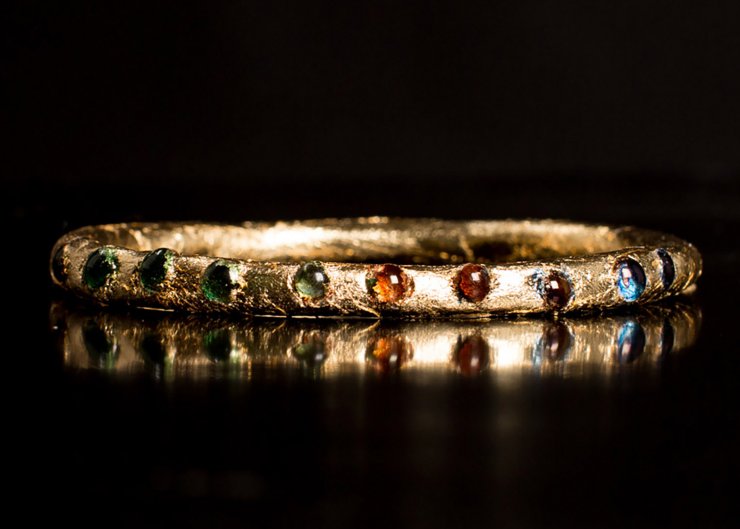 Κόσμημα από… αφόδευση!