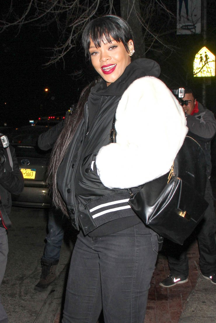 Η ερωτευμένη Rihanna μάκρυνε τα μαλλιά της [φωτογραφίες]