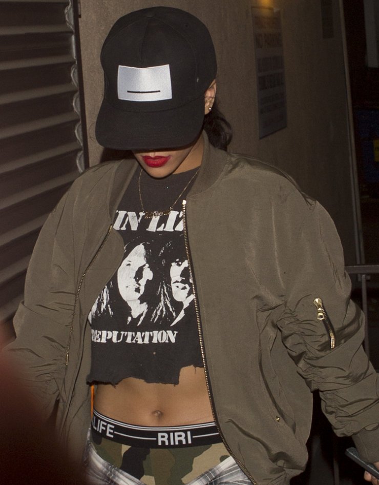 Με νέα Ferrari η Rihanna [εικόνες]