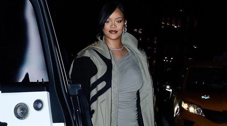 Rihanna: Η post – partum κομψή εμφάνιση της στα γενέθλια του A$AP Rocky [εικόνες]