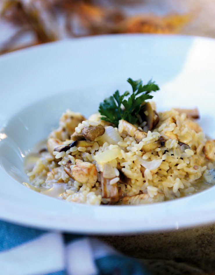 Ριζότο με γκοργοζόλα, κοτόπουλο και πράσινο πιπέρι