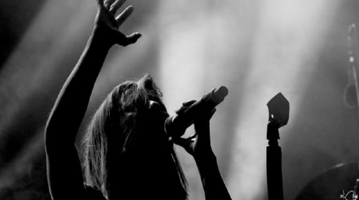 Χωρισμός για Κύπρια τραγουδίστρια και τον γοητευτικό σύντροφό της 