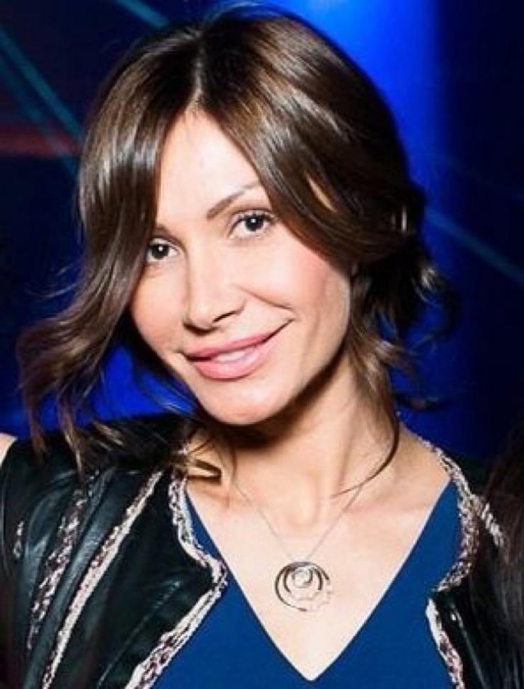 Rodica Dinisiuc Κάρογιαν: Η φωτογραφία με τους άνδρες της ζωής της