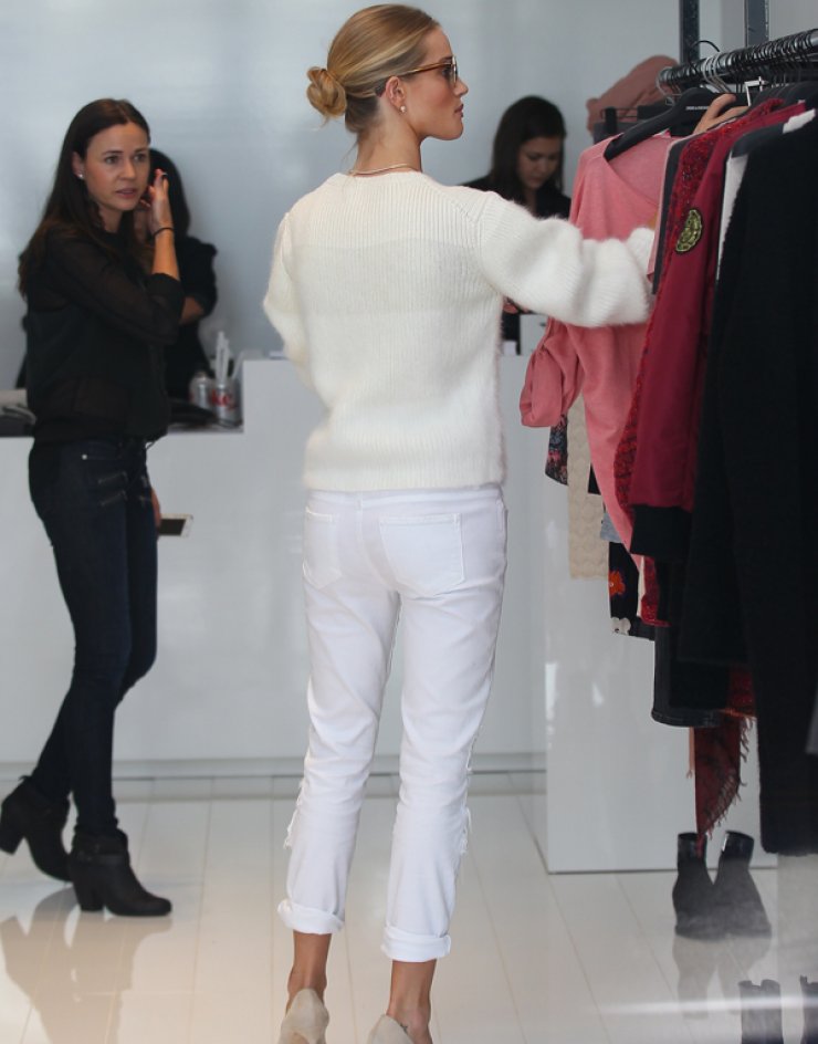 Για πού το έβαλε η Rosie Huntignton-Whiteley; [εικόνες]