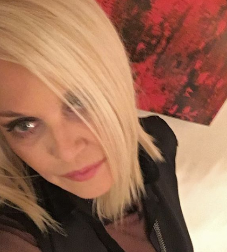 Η παραμόρφωση της Ρούλας Κορομηλά