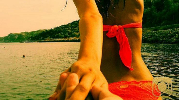 Η πρόταση γάμου για δεύτερη φορά παρουσιαστή στο νησί μας στη σύζυγό του! 