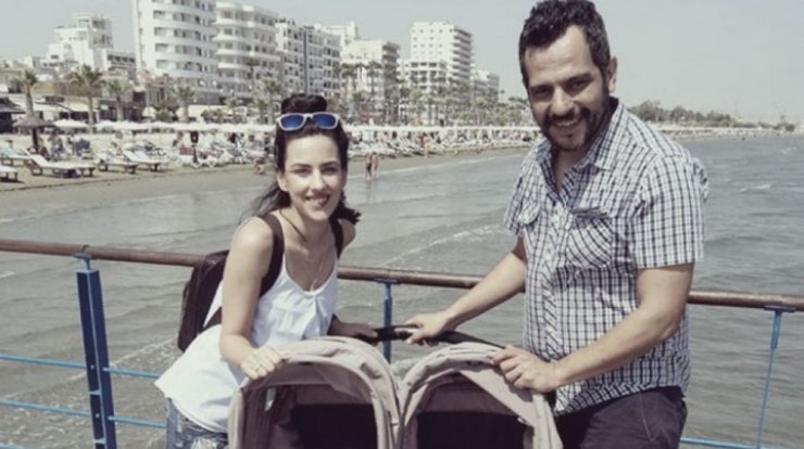 Γιώργος Ρούσσος – Νατάσα Τούρζα: Δείτε τι έκαναν οι δίδυμες κόρες τους στην τηλεόραση! [βίντεο]