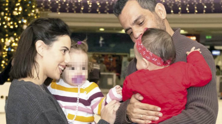 Για ψώνια με τις δίδυμες κόρες τους για το Γιώργο Ρούσσο και τη Νατάσα Τούρζα