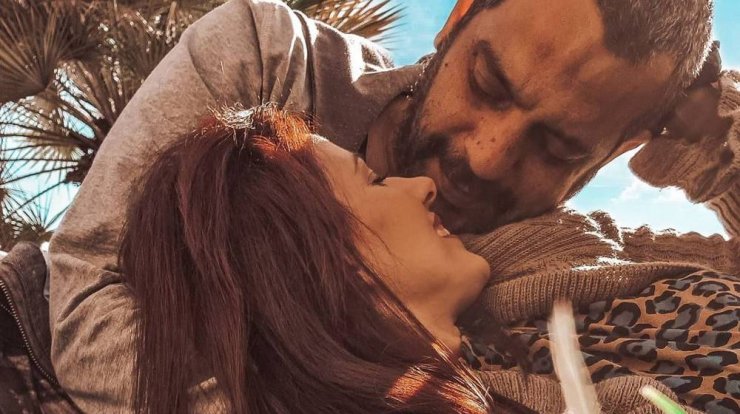 Ρούσσος – Τούρζα: Δείτε πόσο έχουν μεγαλώσει οι δίδυμες κόρες τους! [εικόνα]